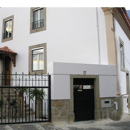 Gasthaus Casa Do Balcao Alcains Exterior foto