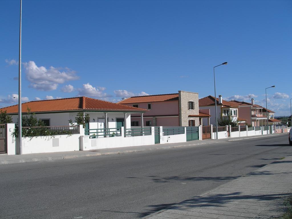 Gasthaus Casa Do Balcao Alcains Exterior foto